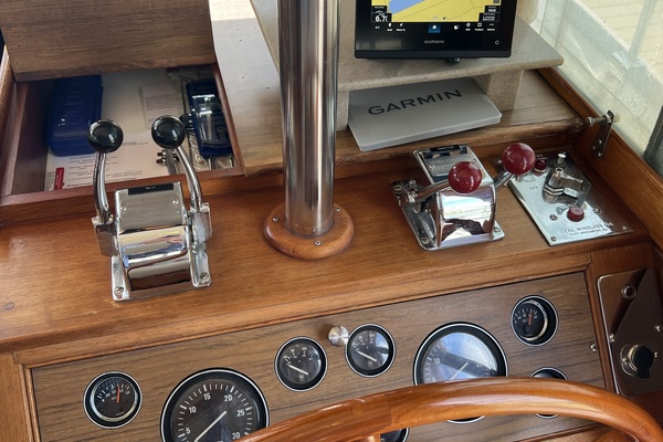 Crustacean 42ft Grand Banks Yacht For Sale