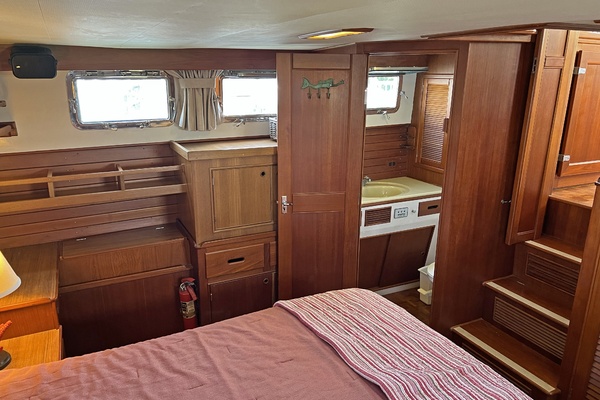 Crustacean 42ft Grand Banks Yacht For Sale