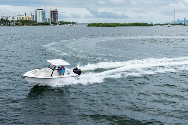 28ft Reef Runner Yacht For Sale