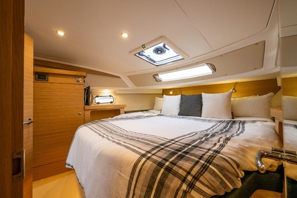 Nimbus 365 Coupe Yacht For Sale