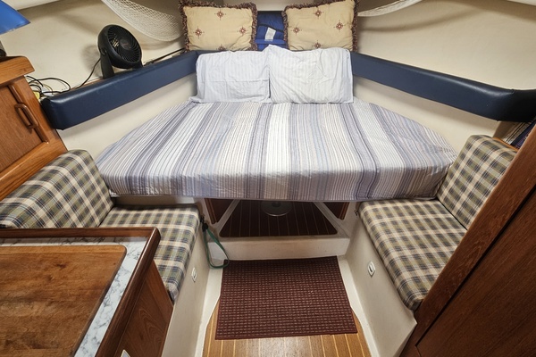 30ft Mainship Yacht For Sale