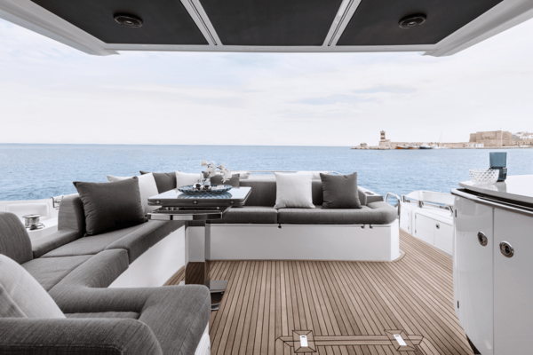 Photo of the 2023 Azimut S6