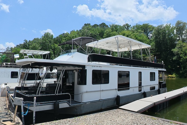 THE SUGAR SHACK 55ft Lakeview Yacht For Sale