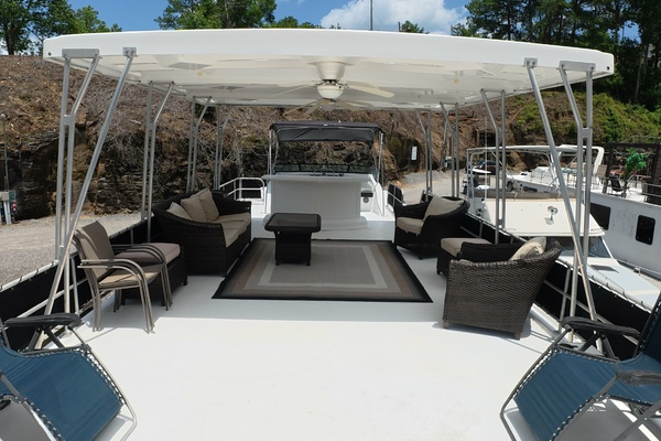THE SUGAR SHACK 55ft Lakeview Yacht For Sale