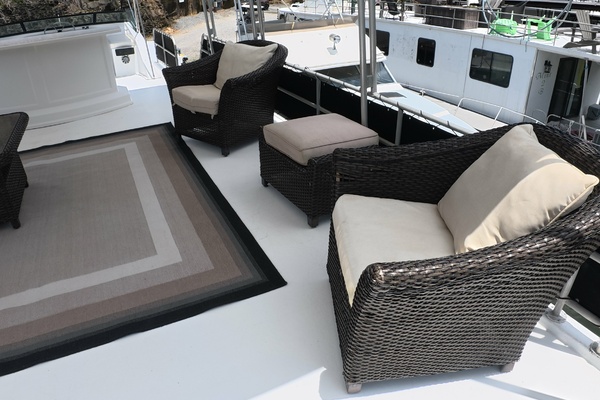 THE SUGAR SHACK 55ft Lakeview Yacht For Sale