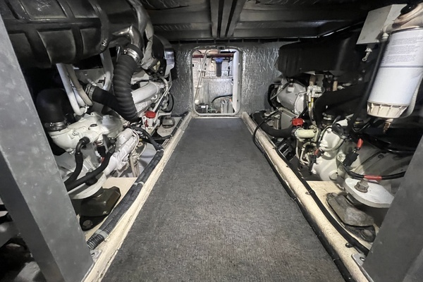 Navigator 5400 Yacht For Sale