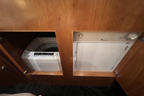 NO VACANCY 54ft Navigator Yacht For Sale