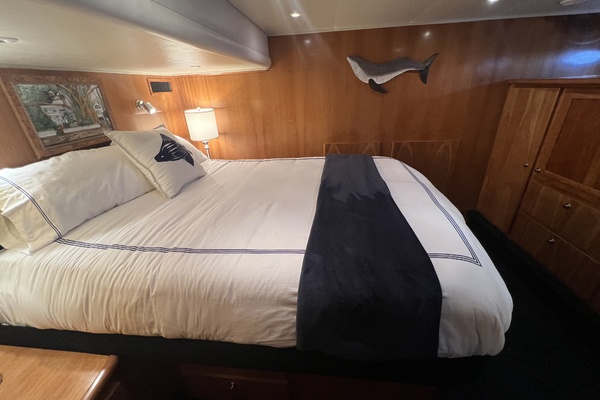 NO VACANCY 54ft Navigator Yacht For Sale
