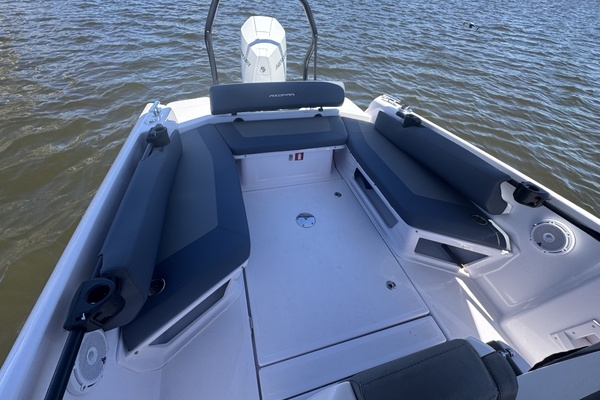 25ft Axopar Yacht For Sale
