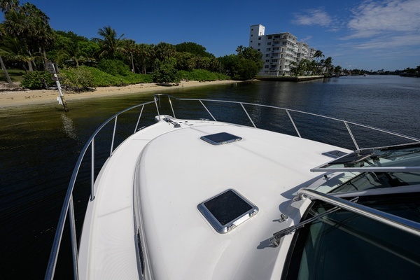 2004 Pursuit 38