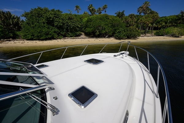 2004 Pursuit 38