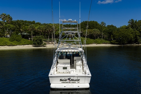 2004 Pursuit 38