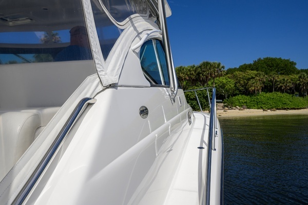 2004 Pursuit 38