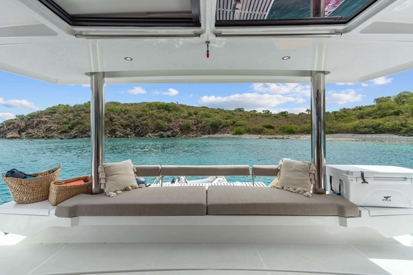 Bali 5.4 Yacht For Sale