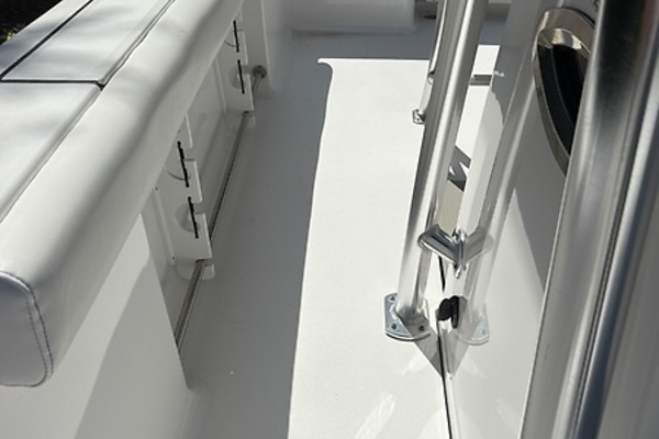 24ft Sportsman Yacht For Sale
