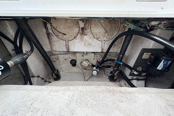 24ft Sportsman Yacht For Sale