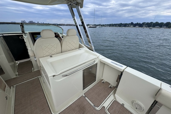30ft Chris Craft Yacht For Sale
