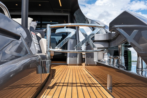 QUANTUM 70ft Pershing Yacht For Sale