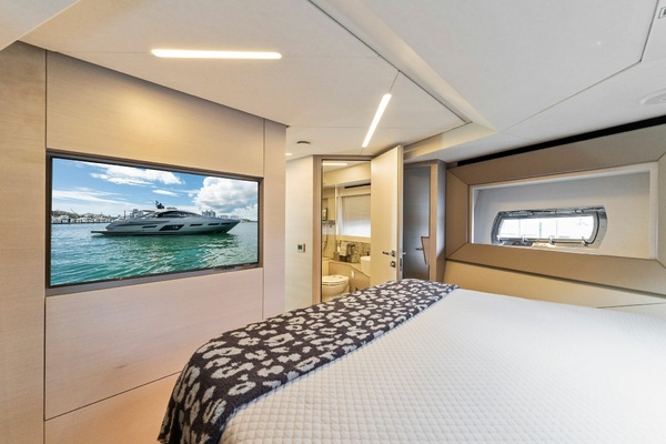 QUANTUM 70ft Pershing Yacht For Sale