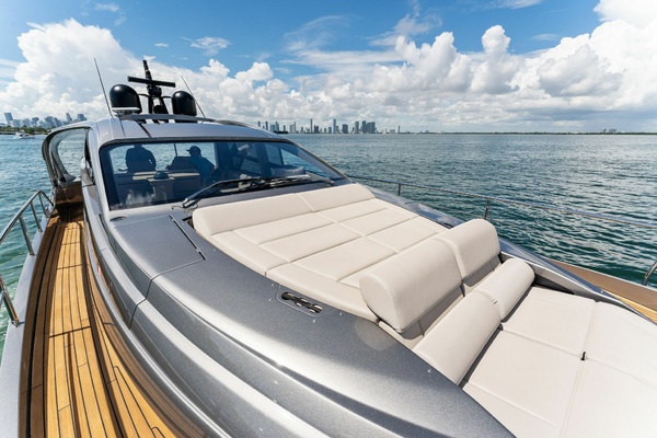 QUANTUM 70ft Pershing Yacht For Sale