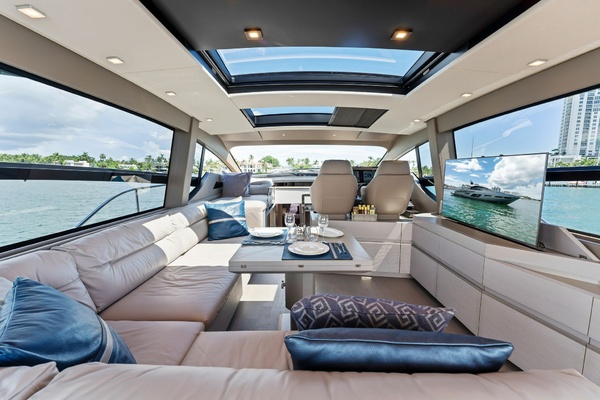 QUANTUM 70ft Pershing Yacht For Sale