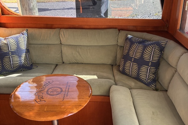 Far Niente 44ft Midnight Lace Yacht For Sale