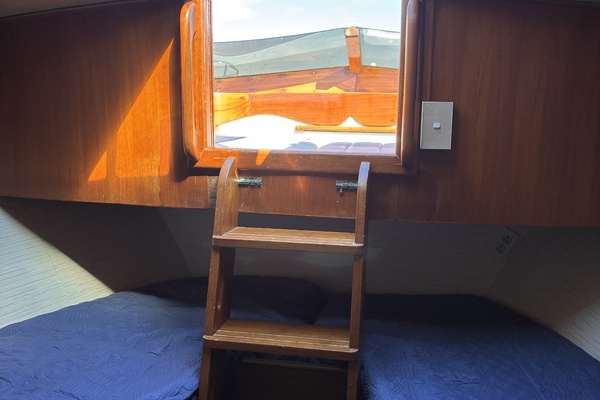 Far Niente 44ft Midnight Lace Yacht For Sale