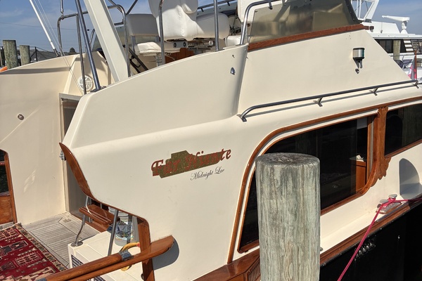 Far Niente 44ft Midnight Lace Yacht For Sale