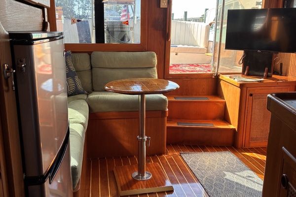 Far Niente 44ft Midnight Lace Yacht For Sale
