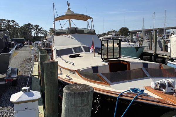 Far Niente 44ft Midnight Lace Yacht For Sale