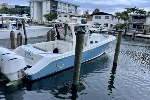 BLUE PEARL 37ft Edgewater Yacht For Sale