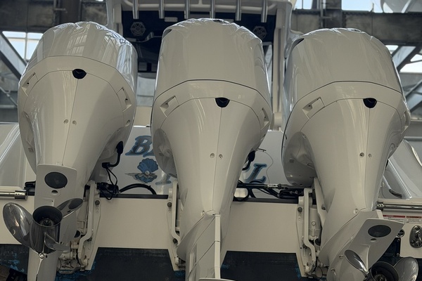 BLUE PEARL 37ft Edgewater Yacht For Sale