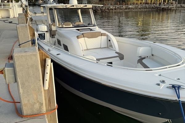 BLUE PEARL 37ft Edgewater Yacht For Sale