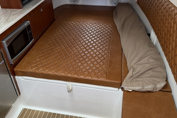 BLUE PEARL 37ft Edgewater Yacht For Sale