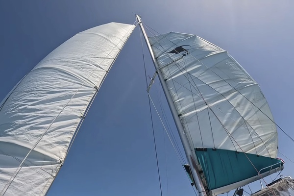 NAMID 42ft Manta Yacht For Sale