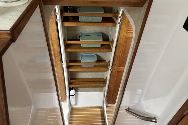 NAMID 42ft Manta Yacht For Sale