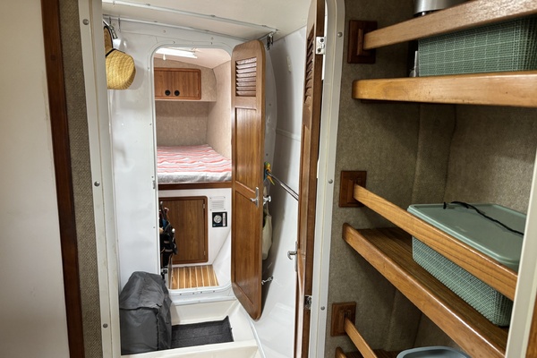 NAMID 42ft Manta Yacht For Sale