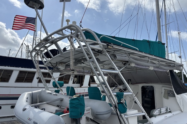 NAMID 42ft Manta Yacht For Sale