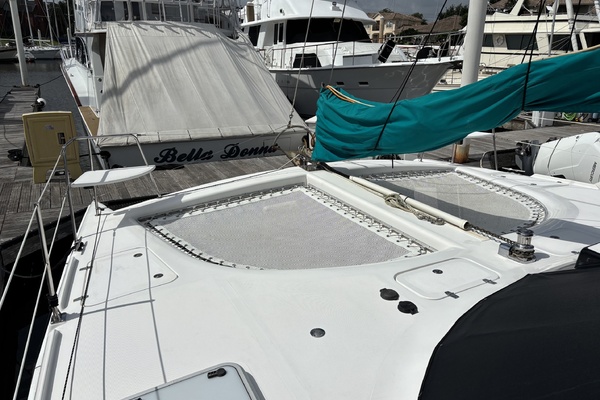NAMID 42ft Manta Yacht For Sale