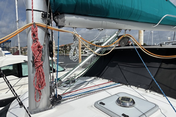 NAMID 42ft Manta Yacht For Sale