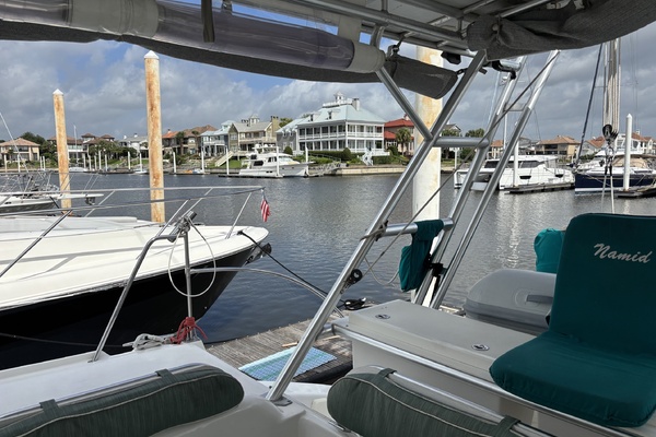 NAMID 42ft Manta Yacht For Sale