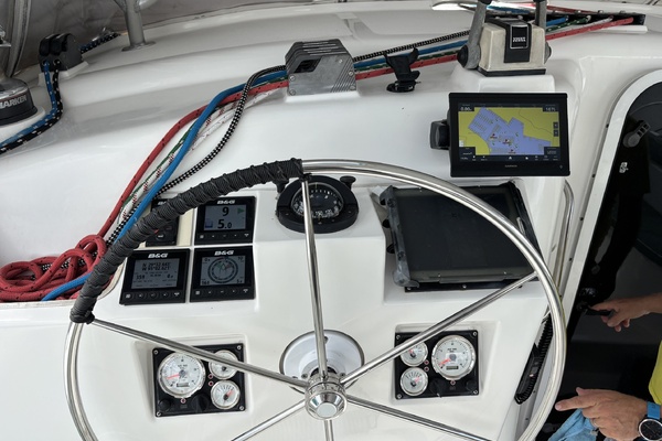 NAMID 42ft Manta Yacht For Sale