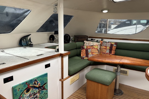 NAMID 42ft Manta Yacht For Sale