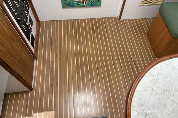 NAMID 42ft Manta Yacht For Sale