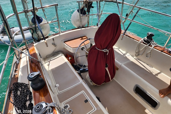 Halcyon 38ft Island Packet Yacht For Sale