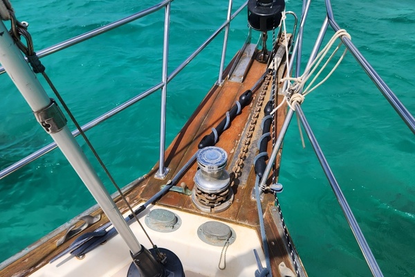 Halcyon 38ft Island Packet Yacht For Sale