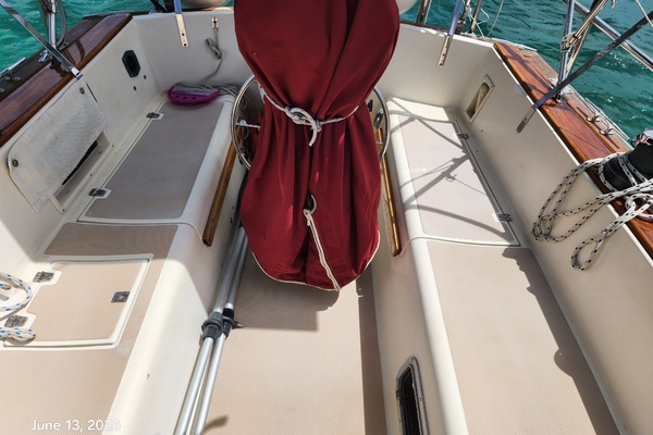 Halcyon 38ft Island Packet Yacht For Sale