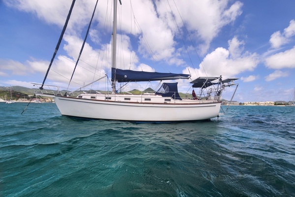 Halcyon 38ft Island Packet Yacht For Sale