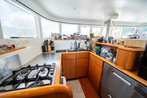 Physalia 52ft Lagoon Yacht For Sale