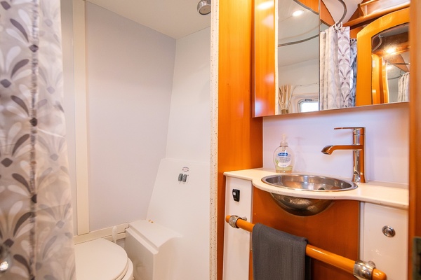 Physalia 52ft Lagoon Yacht For Sale